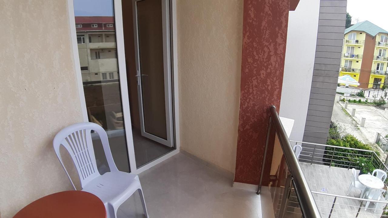 Imeri Hotel Ureki Bagian luar foto
