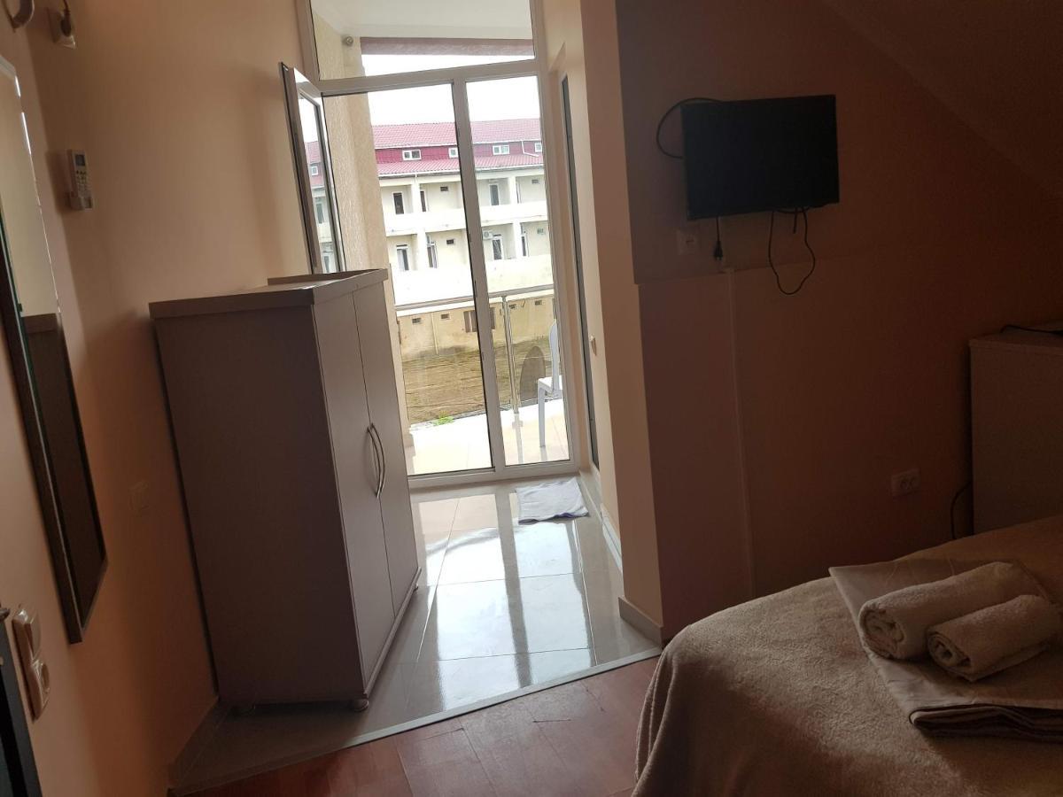 Imeri Hotel Ureki Bagian luar foto